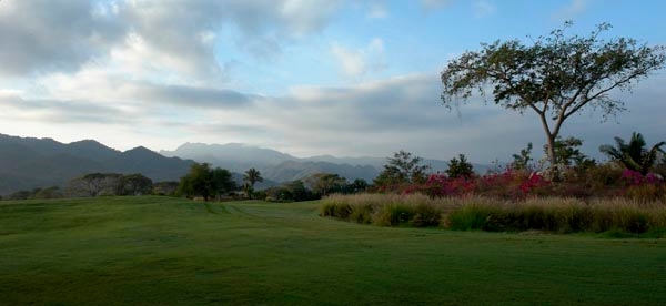 Golf Vacation Package - Vista Vallarta - Weiskopf Course
