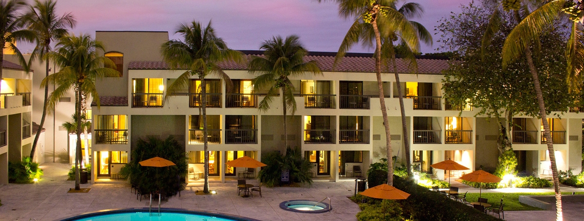 Golf Vacation Package - Miami Lakes Hotel on Main