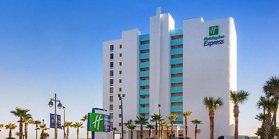 Golf Vacation Package - Holiday Inn Express & Suites Oceanfront Daytona Beach