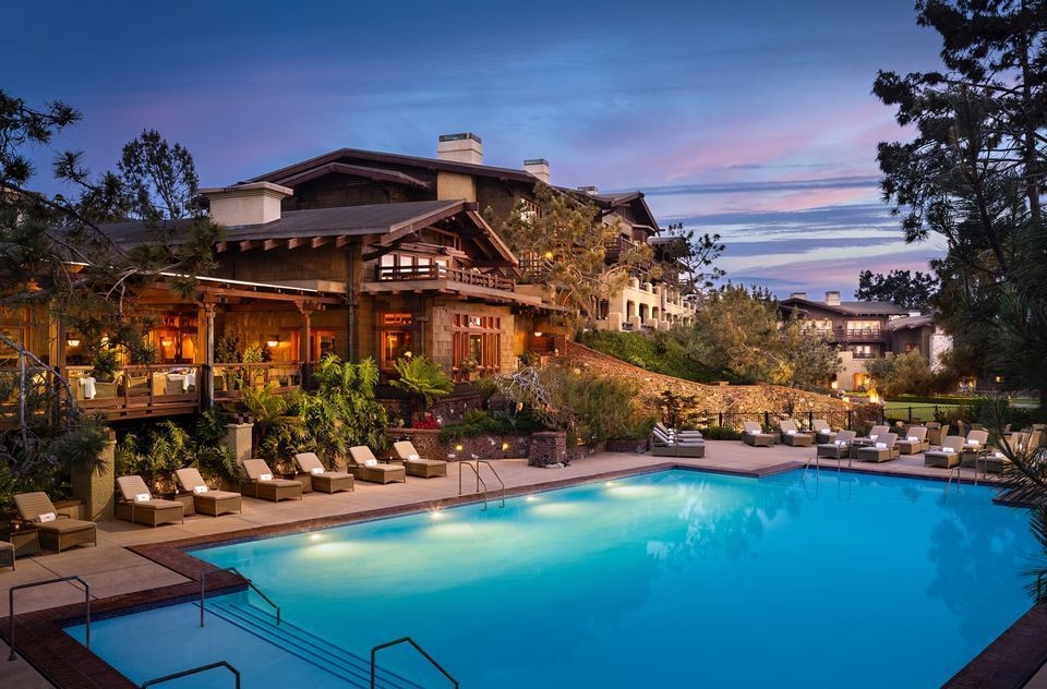 Golf Vacation Package - The Lodge at Torrey Pines