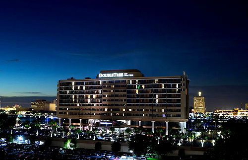 Jacksonville-Accommodation travel-Doubletree Jax Riverfront - 2 night 2 round Promotion