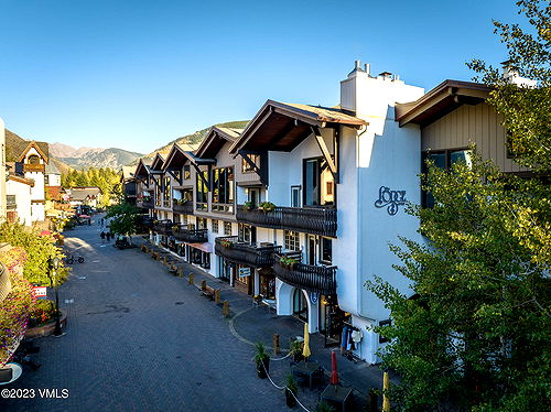 Vail-Accommodation trek-The Lodge at Vail