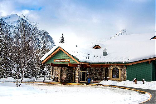 Lake Louise-Accommodation trip-Stay Ski Lake Louise Inn
