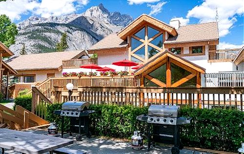 Banff-Accommodation vacation-Ski Your Way Banff Revelstoke