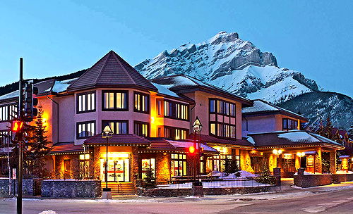 Banff and Lake Louise-Accommodation Per Room trek-Stay Ski Elk and Avenue