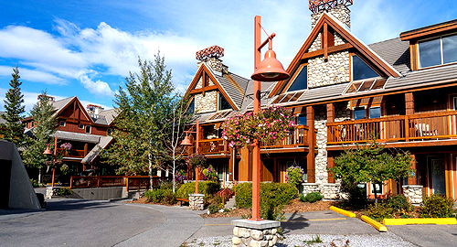 Banff and Lake Louise-Accommodation Per Room excursion-Family Deal Hidden Ridge