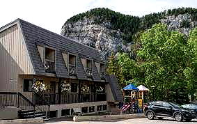 Banff and Lake Louise-Accommodation Per Room trip-Hidden Ridge Resort Condominiums Banff - Member Rate