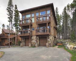 Breckenridge-Lodging vacation-White Cloud Retreat TOWNHOME 4 Bedroom Temp off 
